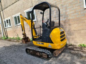 2015 JCB 8018CTS, Expanding undercarriage, 2 x Speed tracking, Piped for attachments, Manual Quick hitch, 3 x Buckets, 1450 hours-image