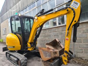 2020 JCB 8026 CTS, Manual Quick hitch, Piped for attachments, C/V's, 3 x Buckets, Only 755 hours-image