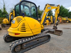 2014 JCB 8065, Manual Quick hitch, Piped for attachments, Good rubber tracks, 2363 Hours, Nice tidy machine.-image