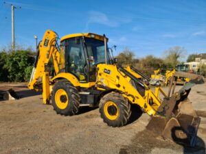 2008 JCB 3CX SM4x4 Turbo, Powershift, Torque lock, Piped for attachments, Smooth ride, Manual rear Quick hitch.-image